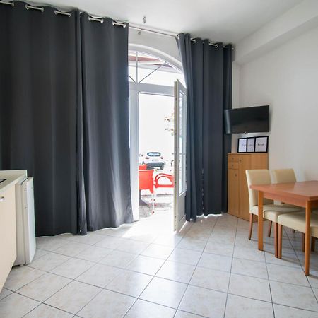 Apartments Manuela - Baska Voda Luaran gambar