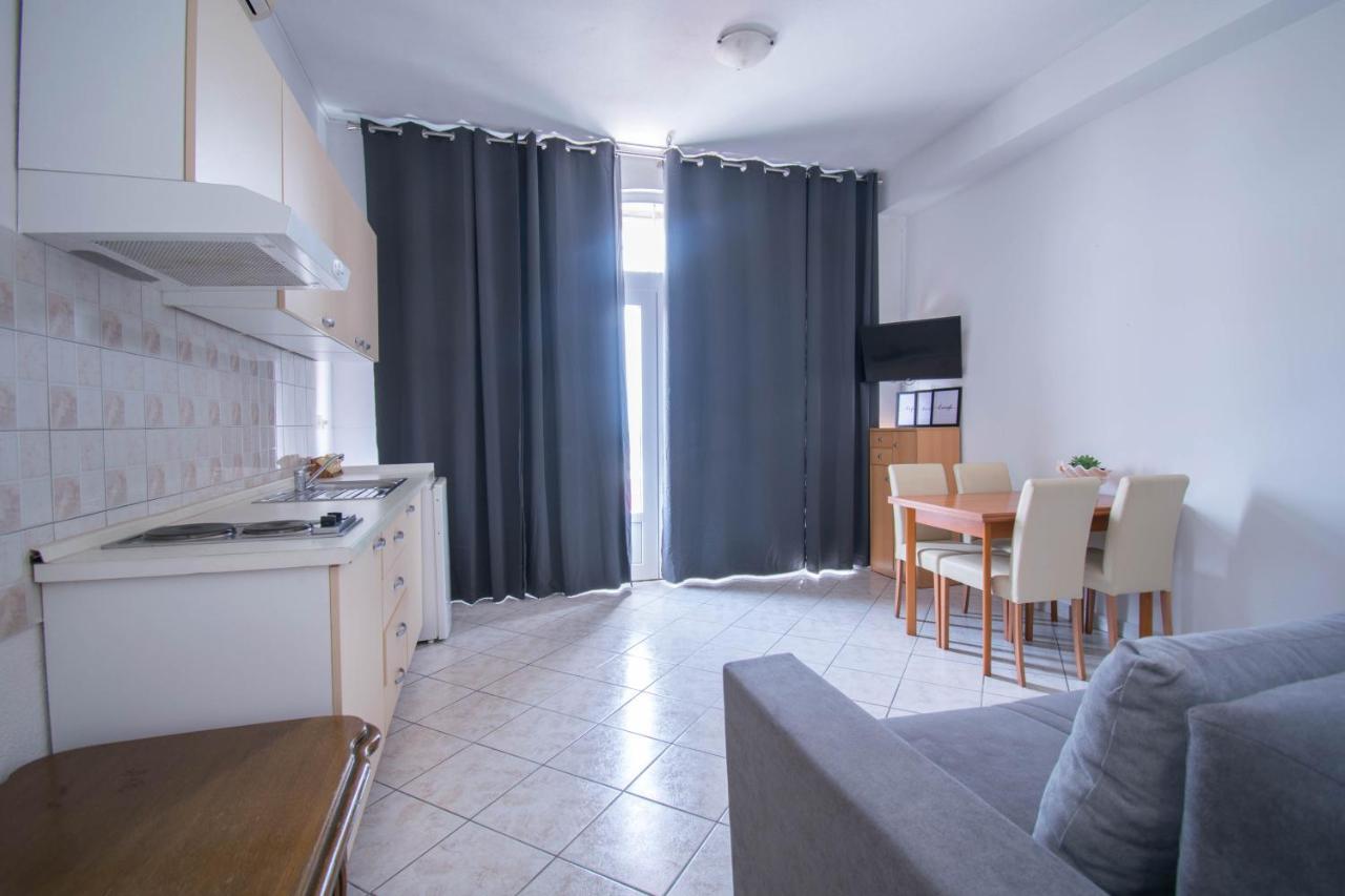 Apartments Manuela - Baska Voda Luaran gambar